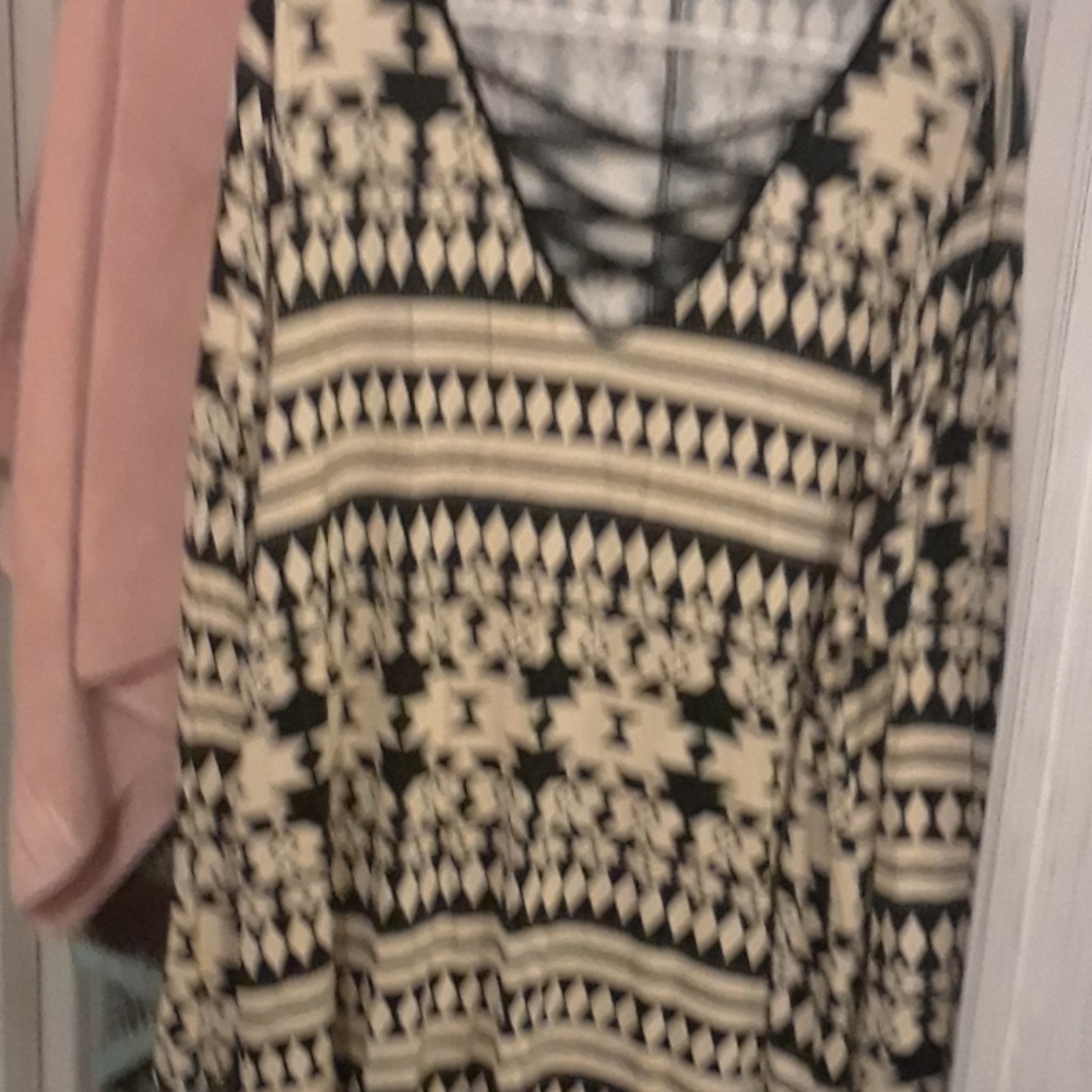Sweater - Picture 1 of 1